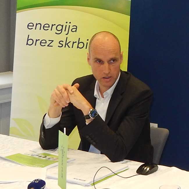 Tomaž-Grm,-generalni-direktor-Butan-plin-in-Gašper-Ravnak,-vodja-odd.-za-alternativne-energetske-rešitve-Butan-plin